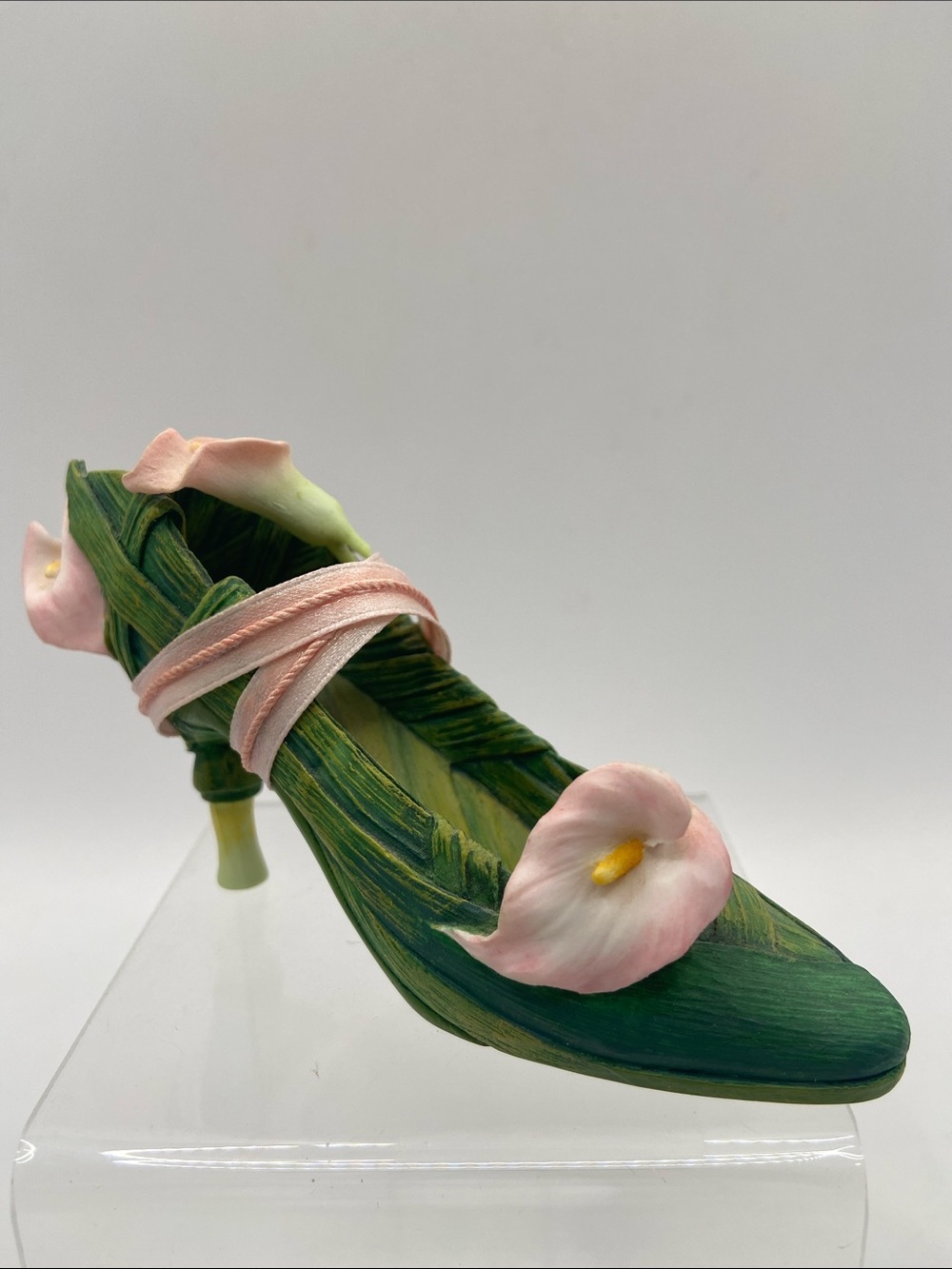 Just The Right Shoe by Raine Calla Lily Miniature Shoe Figurine Collectible
